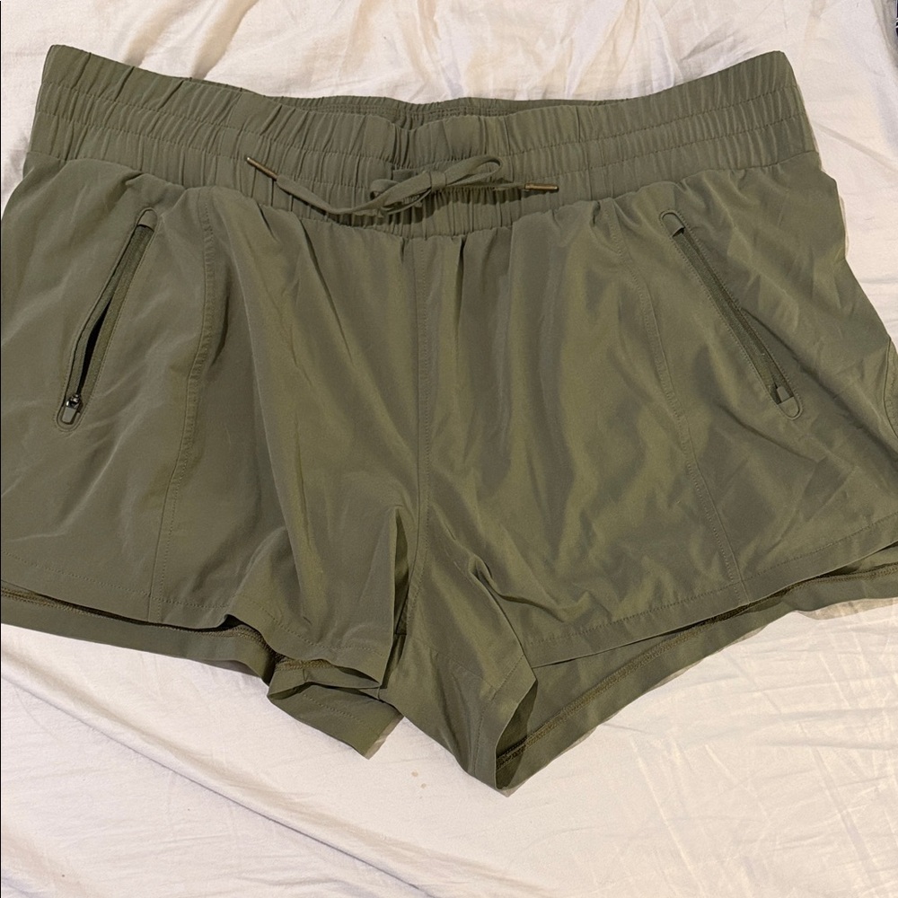 All in Motion Olive Green Women's Athletic Shorts zippered pockets tie waist XXL